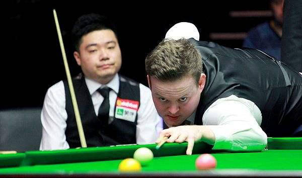 墨菲完美发, 的比分战胜