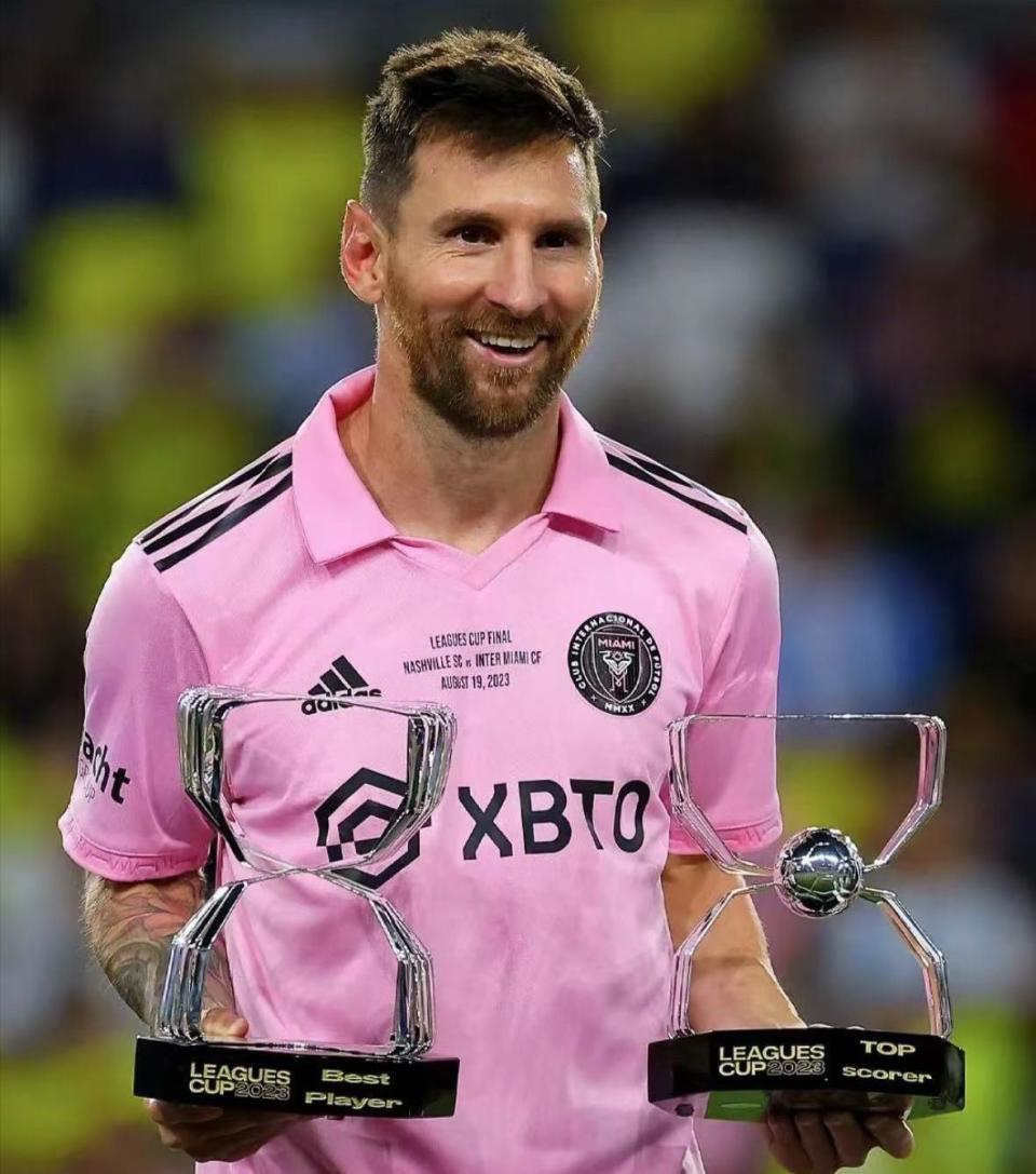 西的表现, 历史性的时